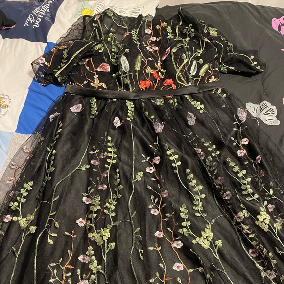 Black multi print dress with florals - Picture 2 of 4